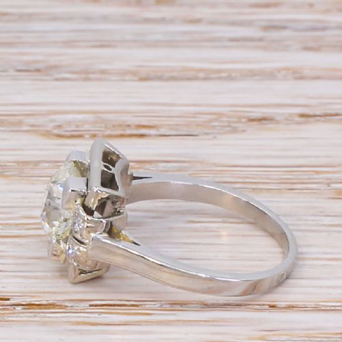 fig 2. Art Deco 1.85 Carat Old Cut Diamond Solitaire Ring, circa 1925