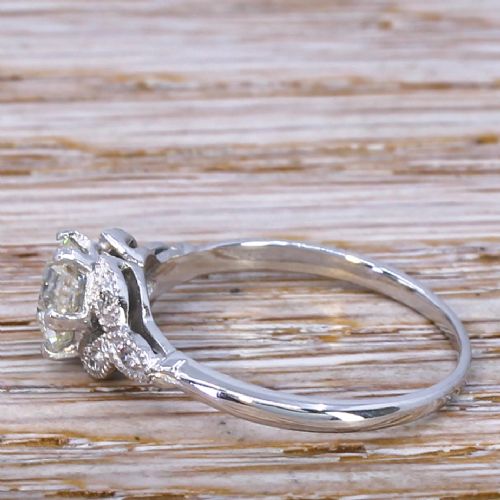 fig 2. Edwardian 1.00 Carat Old Cut Diamond Engagement Ring, circa 1910