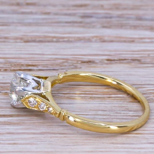 fig 2. Art Deco 1.06 Carat Old Cut Diamond Engagement Ring, circa 1925
