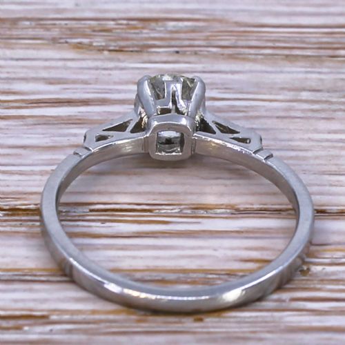fig 3. Art Deco 0.85 Carat Old Cut Diamond Engagement Ring, circa 1925
