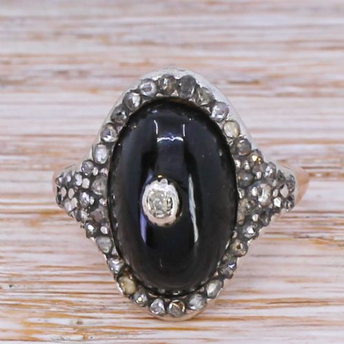 fig 1. Victorian Diamond & Onyx Cluster Ring, circa 1905