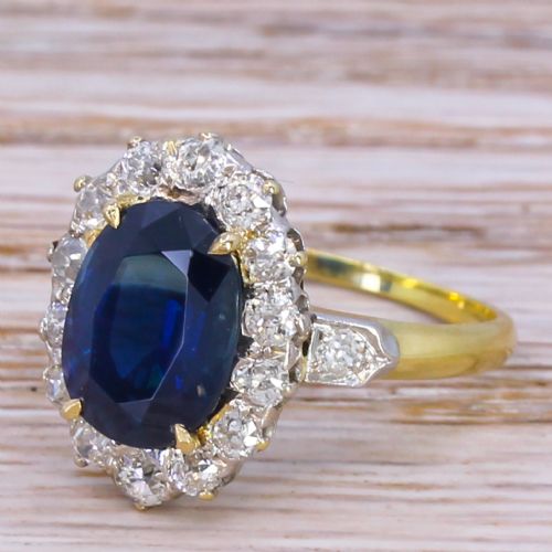 Art Deco 3.59 Carat Sapphire & Diamond Cluster Ring, Circa 1940