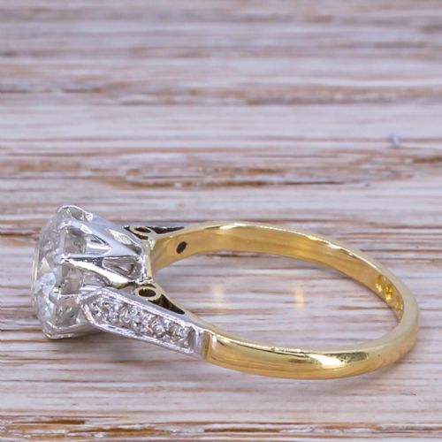 fig 2. Art Deco 1.77 Carat Old Cut Diamond Engagement Ring, circa 1940