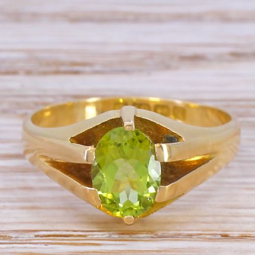 fig 1. Art Deco 1.20 Carat Peridot Solitaire Ring, dated 1915