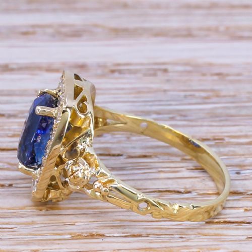 fig 2. Art Deco 2.67 Carat Ceylon Sapphire & Diamond Ring, circa 1920
