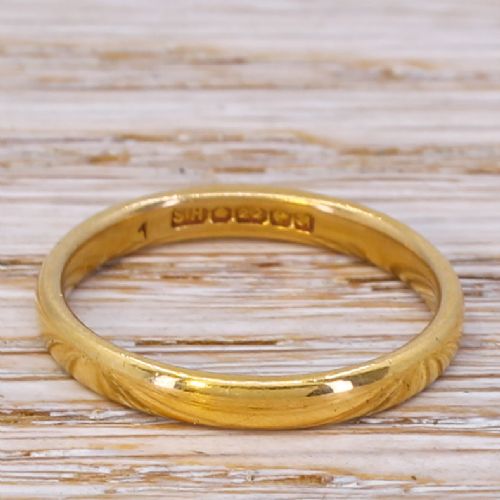 Mid Century 22k Yellow Gold Wedding Band Ring, Dated 1950