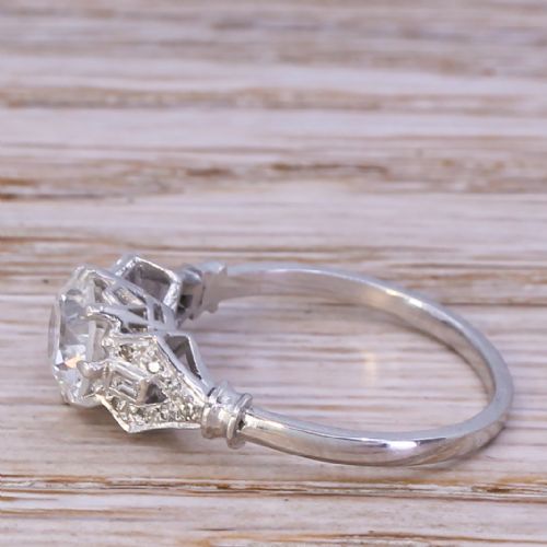 fig 2. Art Deco 1.40 Carat Old Cut Diamond Engagement Ring, circa 1920