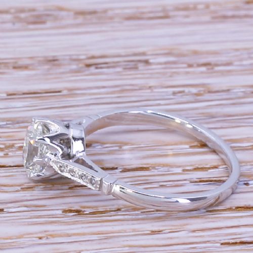 fig 2. Art Deco 0.84 Carat Old Oval Cut Diamond Engagement Ring, circa 1935