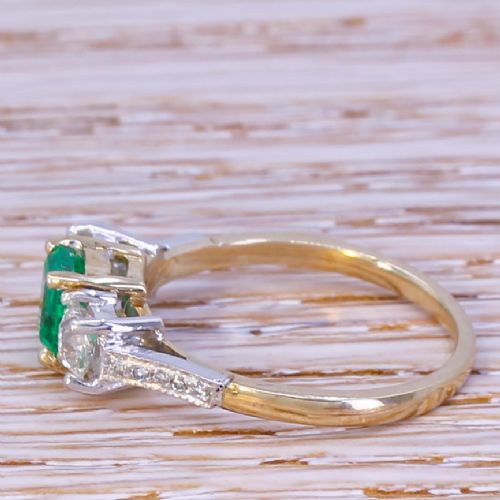 fig 2. Art Deco 0.47 Carat Minor Oil Colombian Emerald & Diamond Trilogy Ring, circa 1925