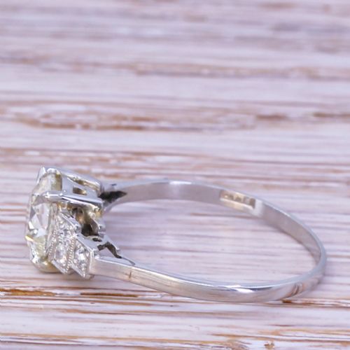 fig 2. Art Deco 1.21 Carat Old Cut Diamond Engagement Ring, circa 1925