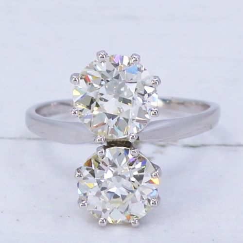 fig 2. Art Deco 3.16 Carat Old Cut Diamond Toi et Moi Ring, circa 1920