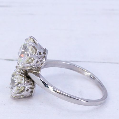 fig 3. Art Deco 3.16 Carat Old Cut Diamond Toi et Moi Ring, circa 1920