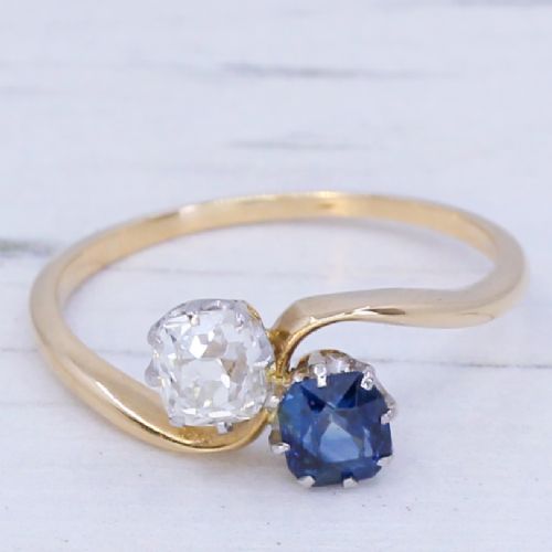 fig 2. Edwardian 0.51 Carat Sapphire & 0.50 Carat Diamond Crossover Ring, circa 1905