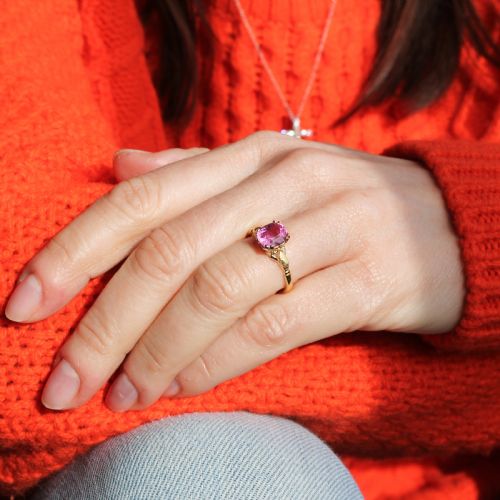 fig 1. Mid Century 1.84 Carat Pink Sapphire Solitaire Ring, circa 1960