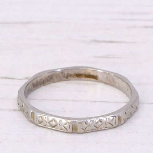 Vintage Engraved Platinum Wedding Band Ring, Circa 1915