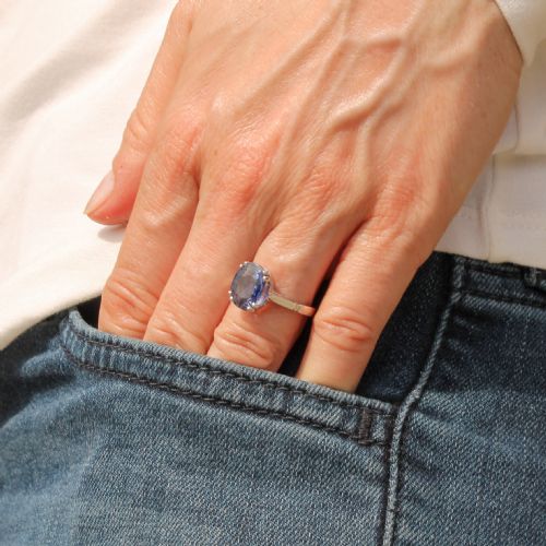 fig 1. Art Deco 2.71 Carat Ceylon Sapphire Solitaire Ring, circa 1930