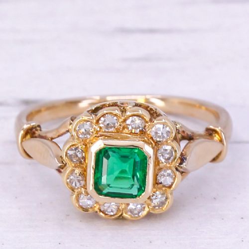 fig 2. Art Deco 0.46 Carat No Oil Colombian Emerald & Diamond Cluster Ring, circa 1935
