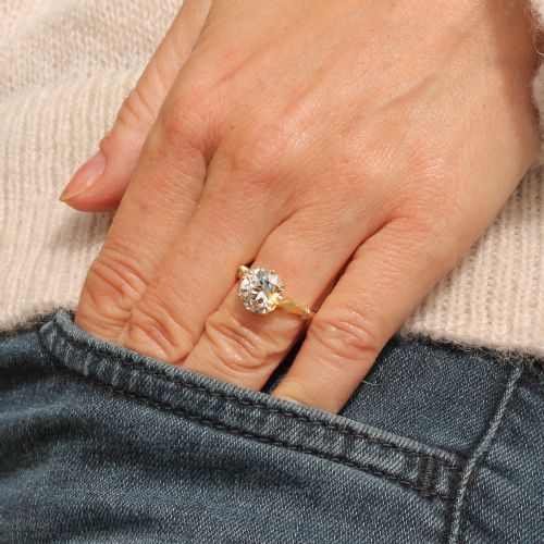 fig 1. Art Deco 2.60 Carat Old Cut Diamond Engagement Ring, circa 1935