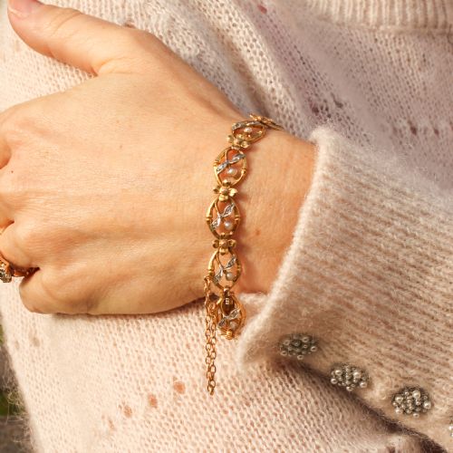 fig 2. Art Nouveau Floral & Foliate Bracelet, circa 1900
