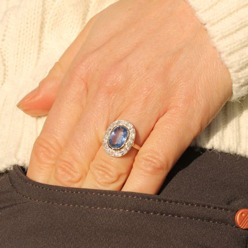 fig 1. Art Deco 2.40 Carat Ceylon Sapphire & Diamond Cluster Ring, circa 1940