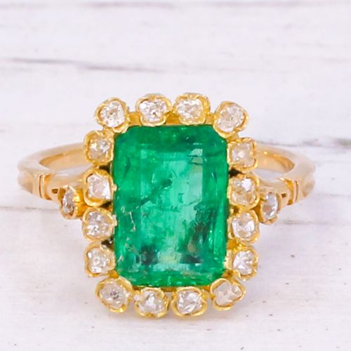 fig 2. Art Nouveau 2.80 Carat Colombian Emerald & Old Cut Diamond Ring, circa 1900