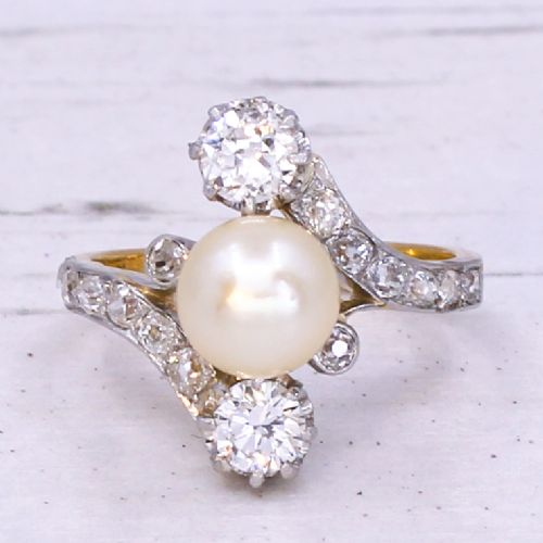 fig 2. Art Nouveau Pearl & 1.07 Carat Diamond Ring, circa 1910