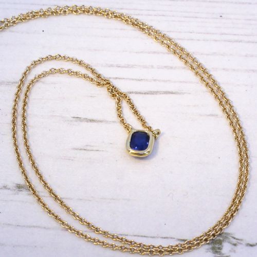 ART DECO 045 CARAT NATURAL SAPPHIRE SOLITAIRE PENDANT CIRCA 1925 - ADDITIONAL PHOTO 5