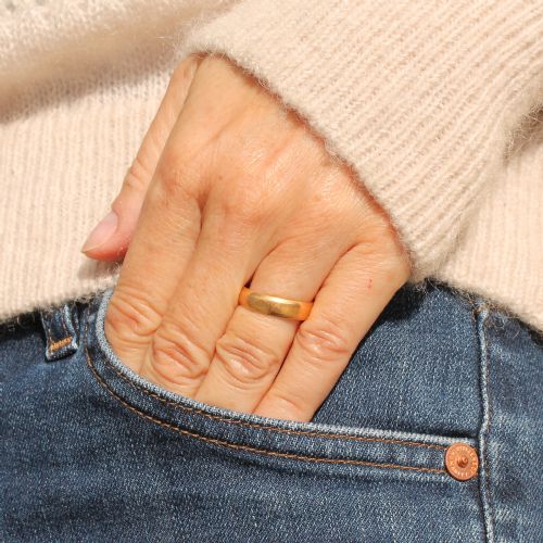 fig 1. Antique 22k Yellow Gold Wedding Band Ring, dated 1927, size K 1/2