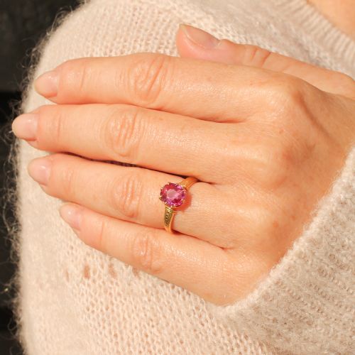 fig 1. Edwardian 1.37 Carat Natural Mogok Burmese Ruby Ring, circa 1905