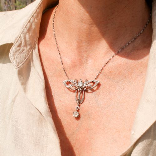 ART NOUVEAU 190 CARAT OLD CUT DIAMOND PENDANT CIRCA 1915 - ADDITIONAL PHOTO 3