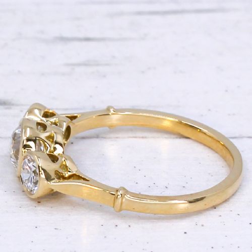 fig 3. Art Deco 1.07 Carat Old Cut Diamond Three Stone Ring, circa 1925