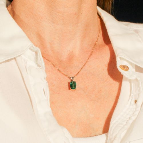 VINTAGE 197 CARAT NO OIL ZAMBIAN EMERALD PENDANT CIRCA 1965 - ADDITIONAL PHOTO 1