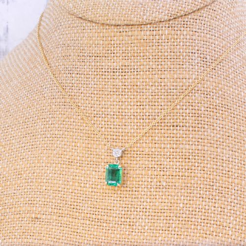 VINTAGE 197 CARAT NO OIL ZAMBIAN EMERALD PENDANT CIRCA 1965 - ADDITIONAL PHOTO 2