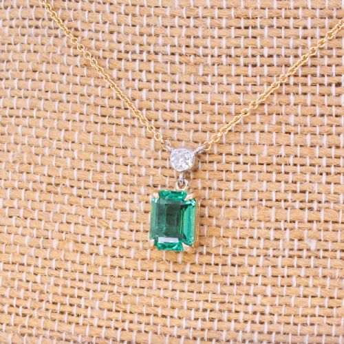 VINTAGE 197 CARAT NO OIL ZAMBIAN EMERALD PENDANT CIRCA 1965 - ADDITIONAL PHOTO 3