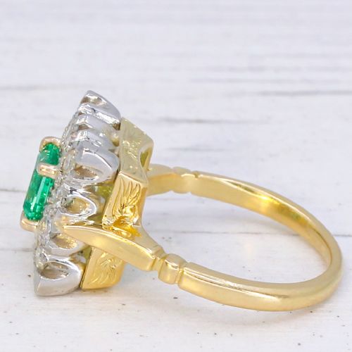 VINTAGE 089 CARAT NEGLIGIBLE OIL COLOMBIAN EMERALD RING CIRCA 1950 - ADDITIONAL PHOTO 3