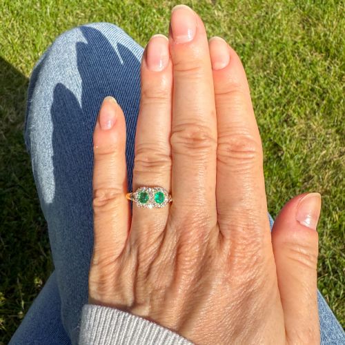 VICTORIAN 070 CARAT COLOMBIAN EMERALD DIAMOND DOUBLE CLUSTER RING CIRCA 1900 - ADDITIONAL PHOTO 6