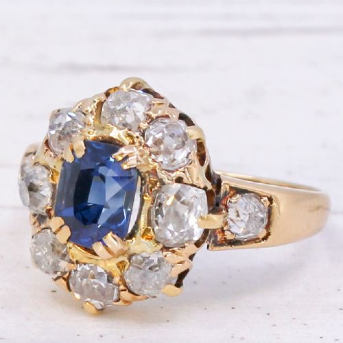VINTAGE UNHEATED SAPPHIRE OLD CUT DIAMOND CLUSTER RING CIRCA 1900