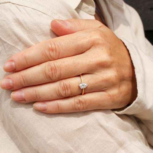 VINTAGE 053 CARAT OLD PEAR CUT DIAMOND SOLITAIRE RING CIRCA 1935 - ADDITIONAL PHOTO 6