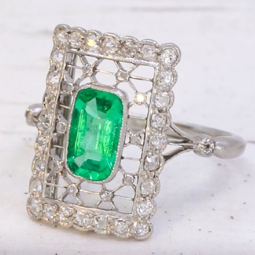 Edwardian 0.90 Carat Negligible Oil Colombian Emerald Ring, Circa 1910