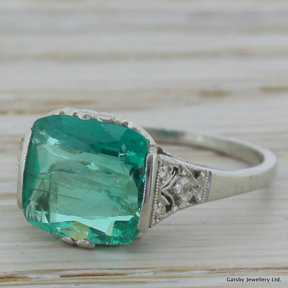 Edwardian 2.00 Carat Cushion Cut Colombian Emerald Ring, French, circa 1910
