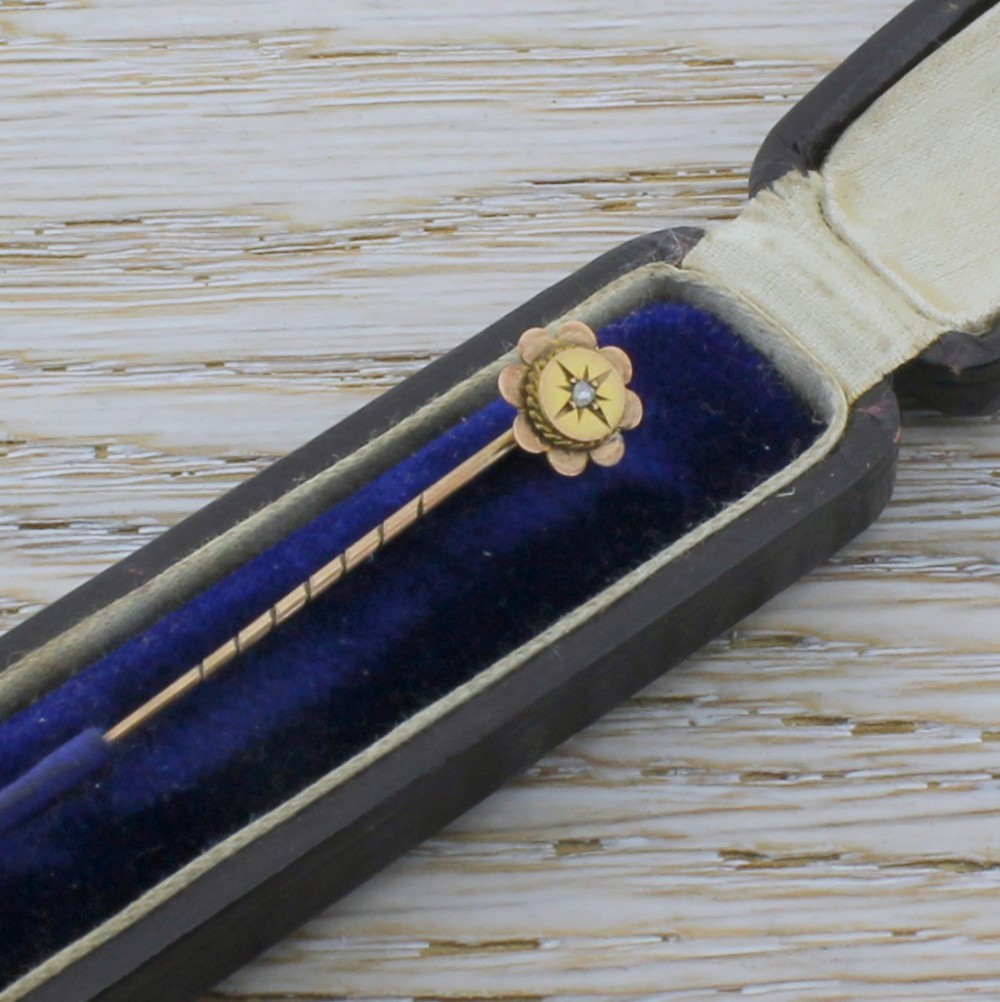 Victorian 9k Gold & Diamond Stick Pin / Tie Pin, circa 1890
