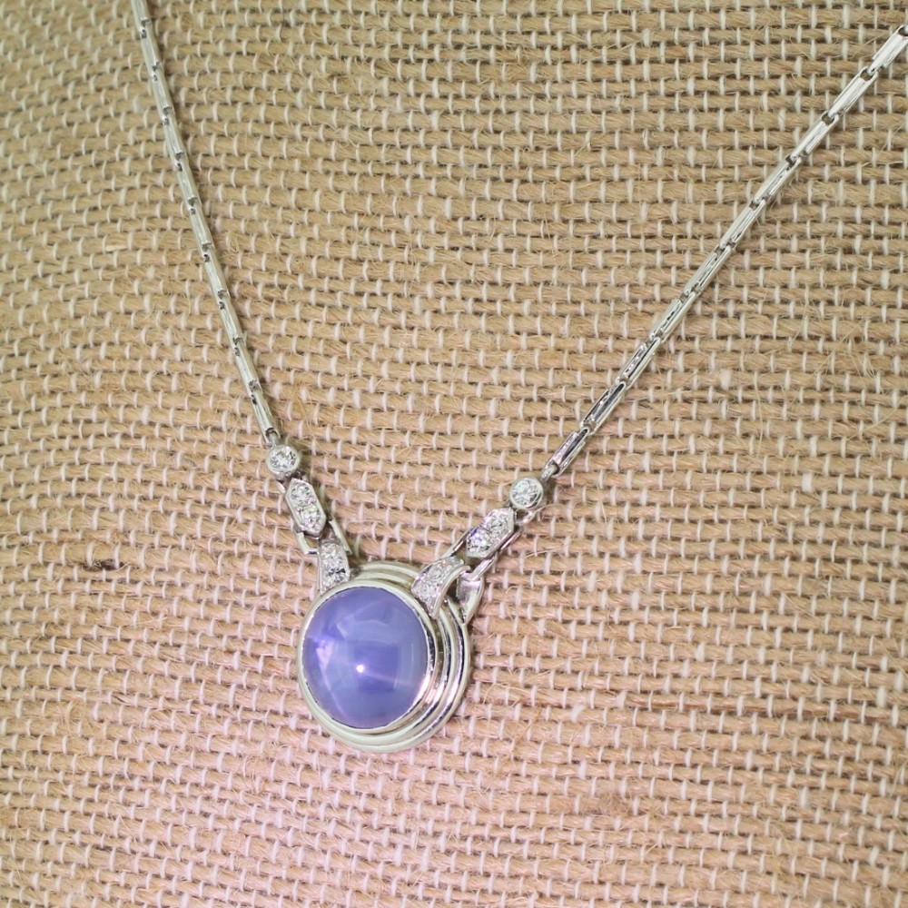 Art Deco 8.20 Carat Cabochon Sapphire & Diamond Necklace, circa 1940
