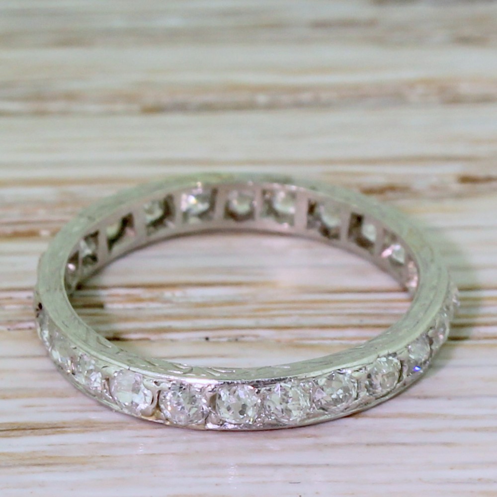 Art Deco 1.08 Carat Old Cut Diamond Full Eternity Ring, circa 1915
