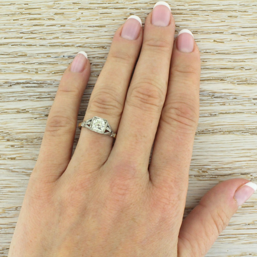Edwardian 0.88 Carat Old Cut Diamond Engagement Ring, circa 1910
 View V