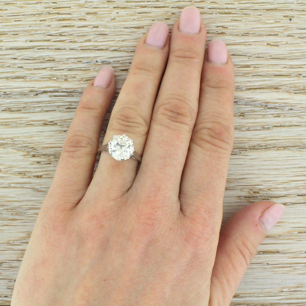 Art Deco 3.40 Carat Old Cut Diamond Engagement Ring, circa 1920
 View VI