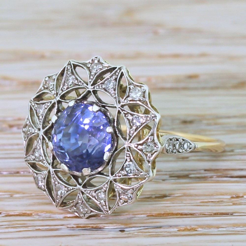 Edwardian 3.50 Carat Natural Ceylon Sapphire Ring, circa 1910
