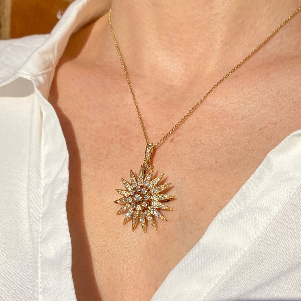 Victorian 3.15 Carat Old Cut Diamond Star Pendant / Brooch, circa 1900 View II