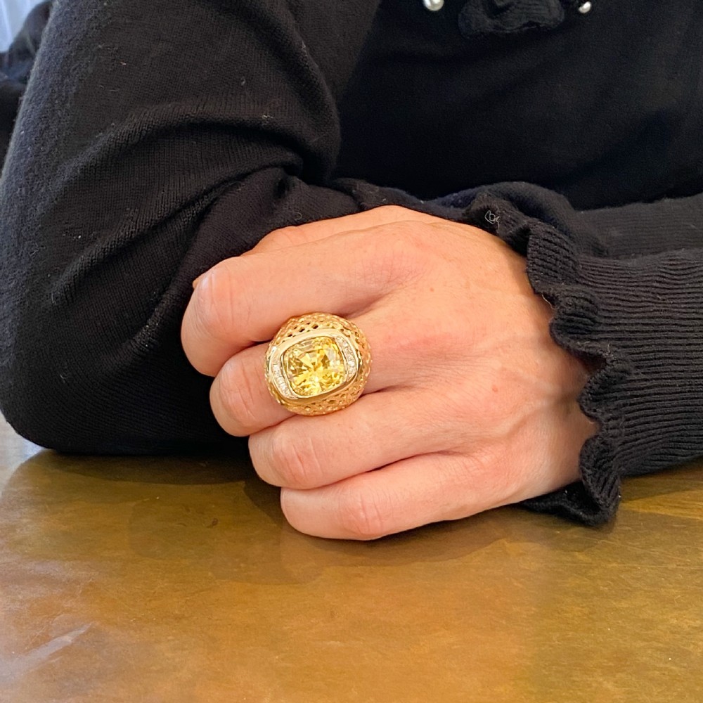 Retro 15.20 Carat Natural Ceylon Yellow Sapphire Ring, circa 1960 View VIII