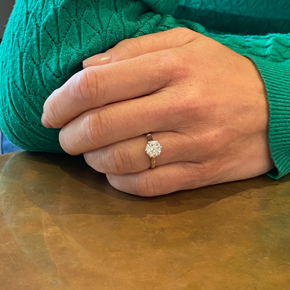 Art Deco 1.36 Carat Old Cut Diamond Engagement Ring, circa 1925 View VIII