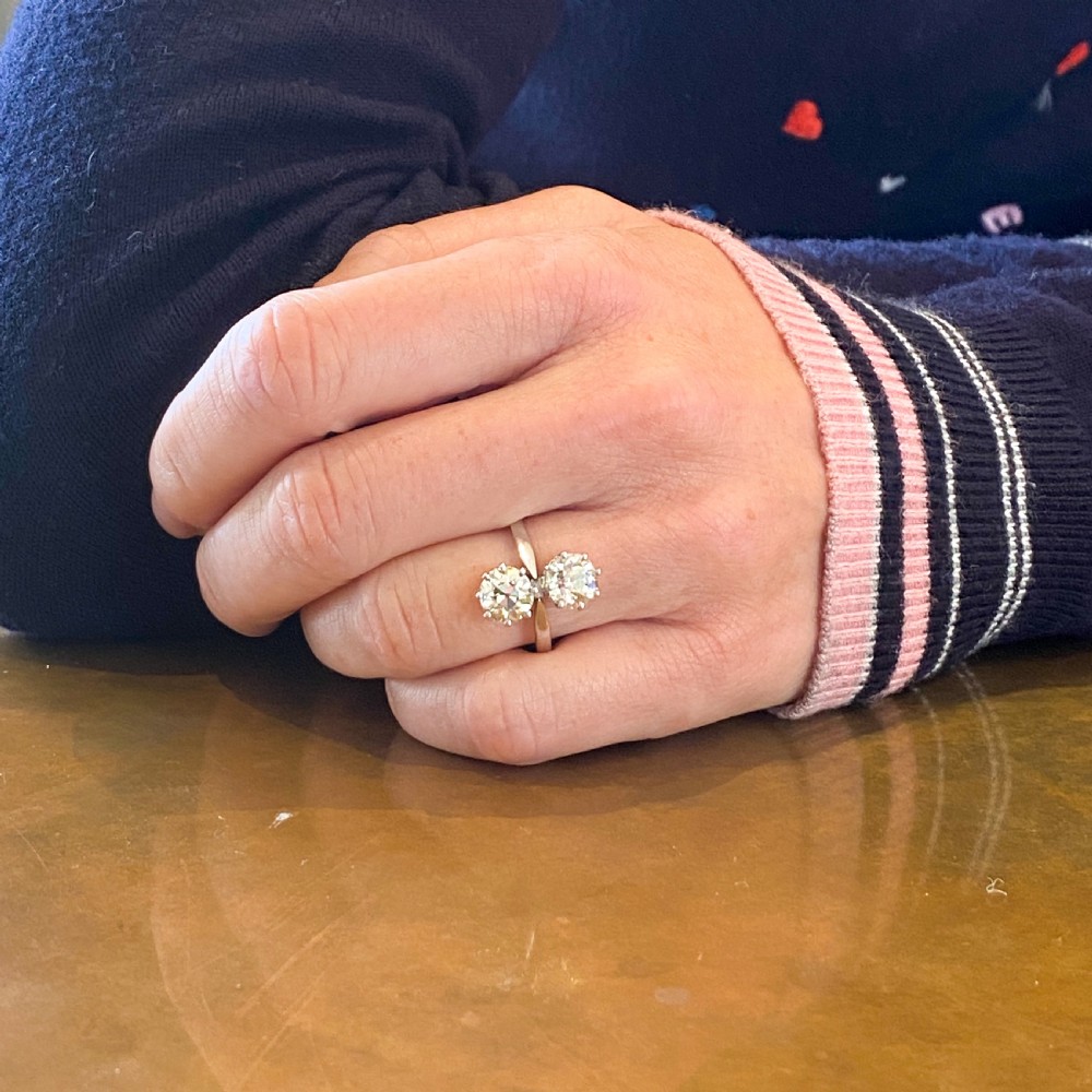Art Deco 2.55 Carat Old Cut Diamond Toi Et Moi Ring, circa 1920 View VII